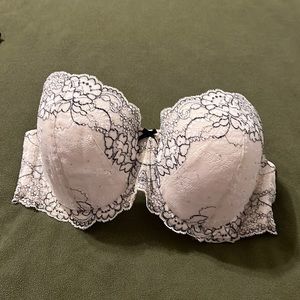 Victoria Secrets Strapless Bra